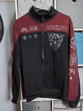 American Fighter Men's Graphic Zip-Up Sweater Jacket - Black & Maroon Reversible